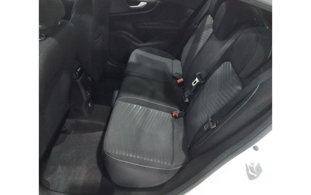 imagem-https://www.socarrao.com.br/sc-vehicle-images-prod/3993582/1789993412397-1_034835.jpg