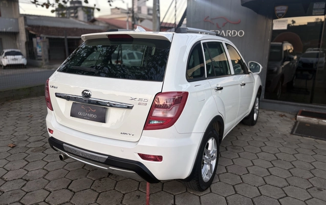 imagem-https://www.socarrao.com.br/sc-vehicle-images-prod/3993588/1789993430455-1_120938.jpg