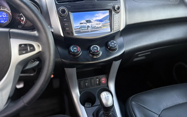 imagem-https://www.socarrao.com.br/sc-vehicle-images-prod/3993588/1789993430468-2_120944.jpg