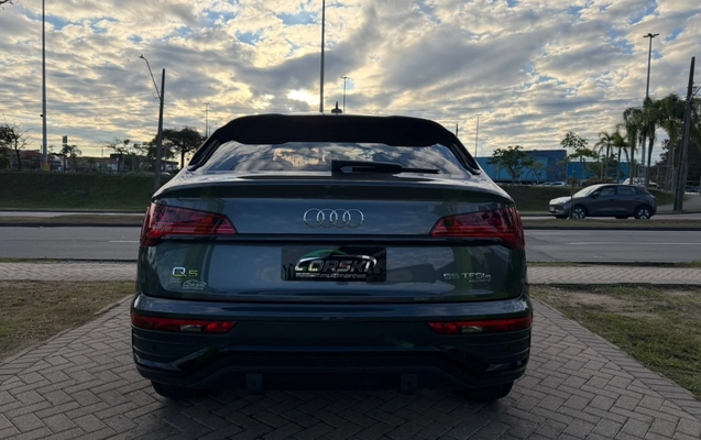 imagem-https://www.socarrao.com.br/sc-vehicle-images-prod/3993661/1789993689313-ZmRlZjQ4YzctY2UzNS00ZGYwLTgzMTctOTNiNmE3NmNjYzhhLmpwZWc.jpeg