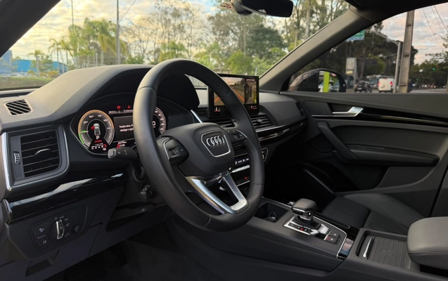 imagem-https://www.socarrao.com.br/sc-vehicle-images-prod/3993661/1789993689638-YzdiM2ViMDktNGUyOS00NWFjLTllMWQtMTM2NzM0NDY5NDhkLmpwZWc.jpeg