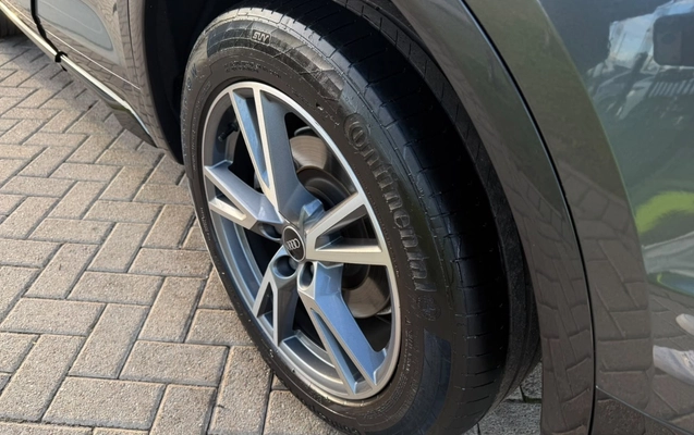imagem-https://www.socarrao.com.br/sc-vehicle-images-prod/3993661/1789993690689-OWJkNDYyNGMtNjg0YS00NDZlLWE2MWUtNGI0N2ZmMGRhYTUxLmpwZWc.jpeg