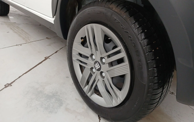 imagem-https://www.socarrao.com.br/sc-vehicle-images-prod/3993762/1789993963050-1_100652.jpg