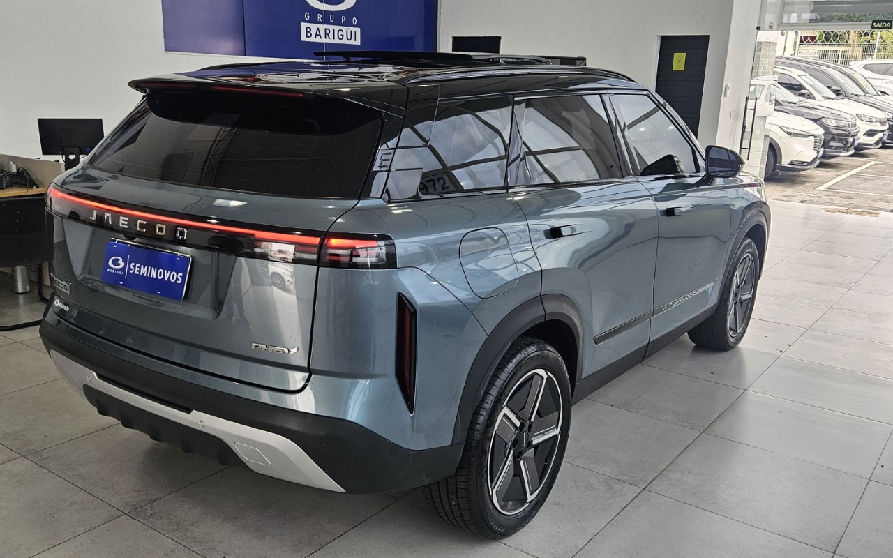 imagem-https://www.socarrao.com.br/sc-vehicle-images-prod/3993996/1789994464374-N2ZiYjJlMWMtZGRmZC00YzdlLTk1MGEtYmVjZmY3MGY3Y2RmLmpwZWc.jpeg