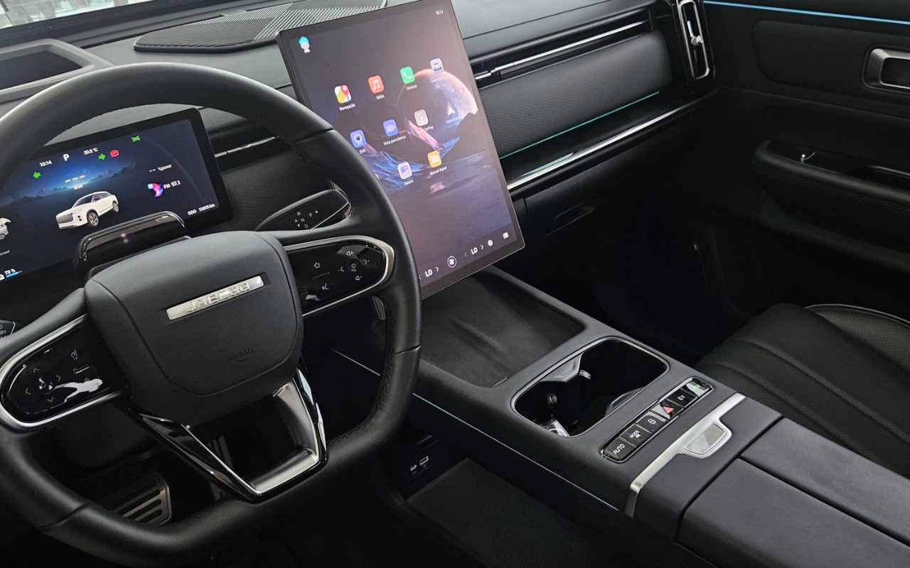 imagem-https://www.socarrao.com.br/sc-vehicle-images-prod/3993996/1789994465347-MzQ0YzQwMDctNzFiYS00MDZmLWI0NmEtNmI1NmUzNzhkMzVmLmpwZWc.jpeg