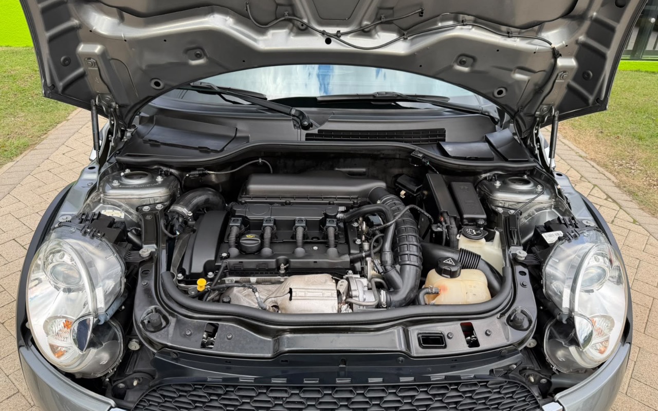 imagem-https://www.socarrao.com.br/sc-vehicle-images-prod/3994009/1789994500023-NTM1ZDUxMzktZDE0Yi00NzA3LWE0NTctMzE5YTlmY2IyNzU5LmpwZWc.jpeg