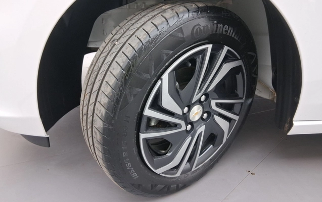 imagem-https://www.socarrao.com.br/sc-vehicle-images-prod/3994043/1789994629239-1_041255.jpg