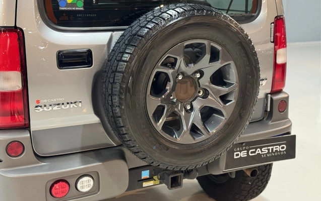 imagem-https://www.socarrao.com.br/sc-vehicle-images-prod/3994141/1789994947737-U1VaVUtJIEpJTU5ZIDRTUE9SVCAtIDIwMjIgLSBQUkFUQSAtIFJITDFHODEgKDIzKS5wbmc.png