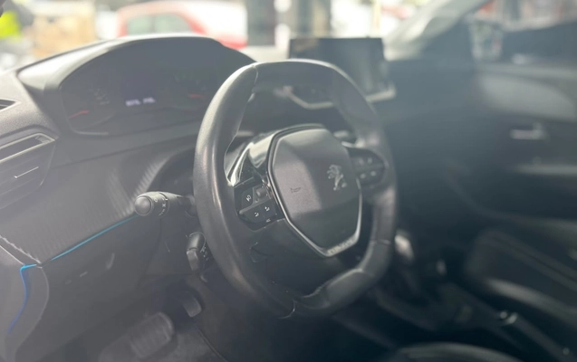 imagem-https://www.socarrao.com.br/sc-vehicle-images-prod/3994181/1789995026404-293f8a79-6967-4ba7-858f-c6cfd9dfd5db.jpg