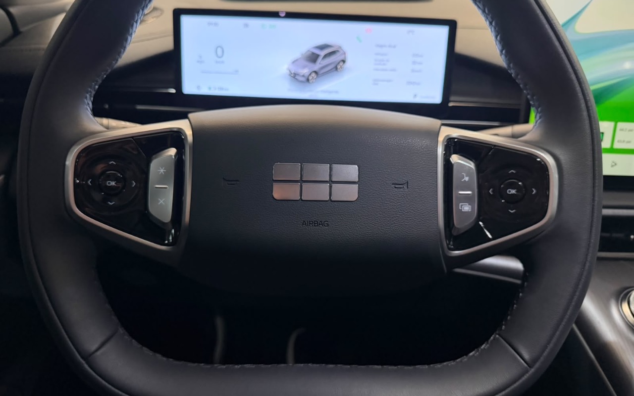 imagem-https://www.socarrao.com.br/sc-vehicle-images-prod/3994267/1789995165561-NTQwMDFlZWQtNTgxNC00OWQ1LTk4ZTAtMTVlZjg3YzJkN2JiLmpwZWc.jpeg