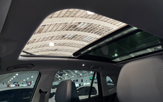imagem-https://www.socarrao.com.br/sc-vehicle-images-prod/3994267/1789995165872-M2NkMzVlN2EtMmU5Yy00NmIzLWIyNjctYWIxZDkxYjMxNTlkLmpwZWc.jpeg