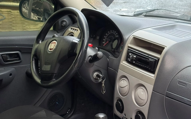 imagem-https://www.socarrao.com.br/sc-vehicle-images-prod/3994271/1789995182028-mLcmsEdrf4AoLcxvW1Ao4Jfvv3iyrzQO.jpg