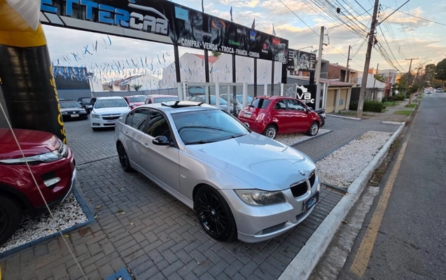 imagem-https://www.socarrao.com.br/sc-vehicle-images-prod/3994338/1789995353186-vehicle_image_1789995243_818edc226e5ff6418715a212a252ad32.jpeg