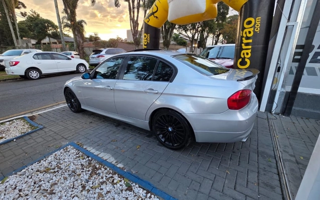 imagem-https://www.socarrao.com.br/sc-vehicle-images-prod/3994338/1789995353190-vehicle_image_1789995248_b1debc8dd5ac9b5430fb0f36893351f7.jpeg