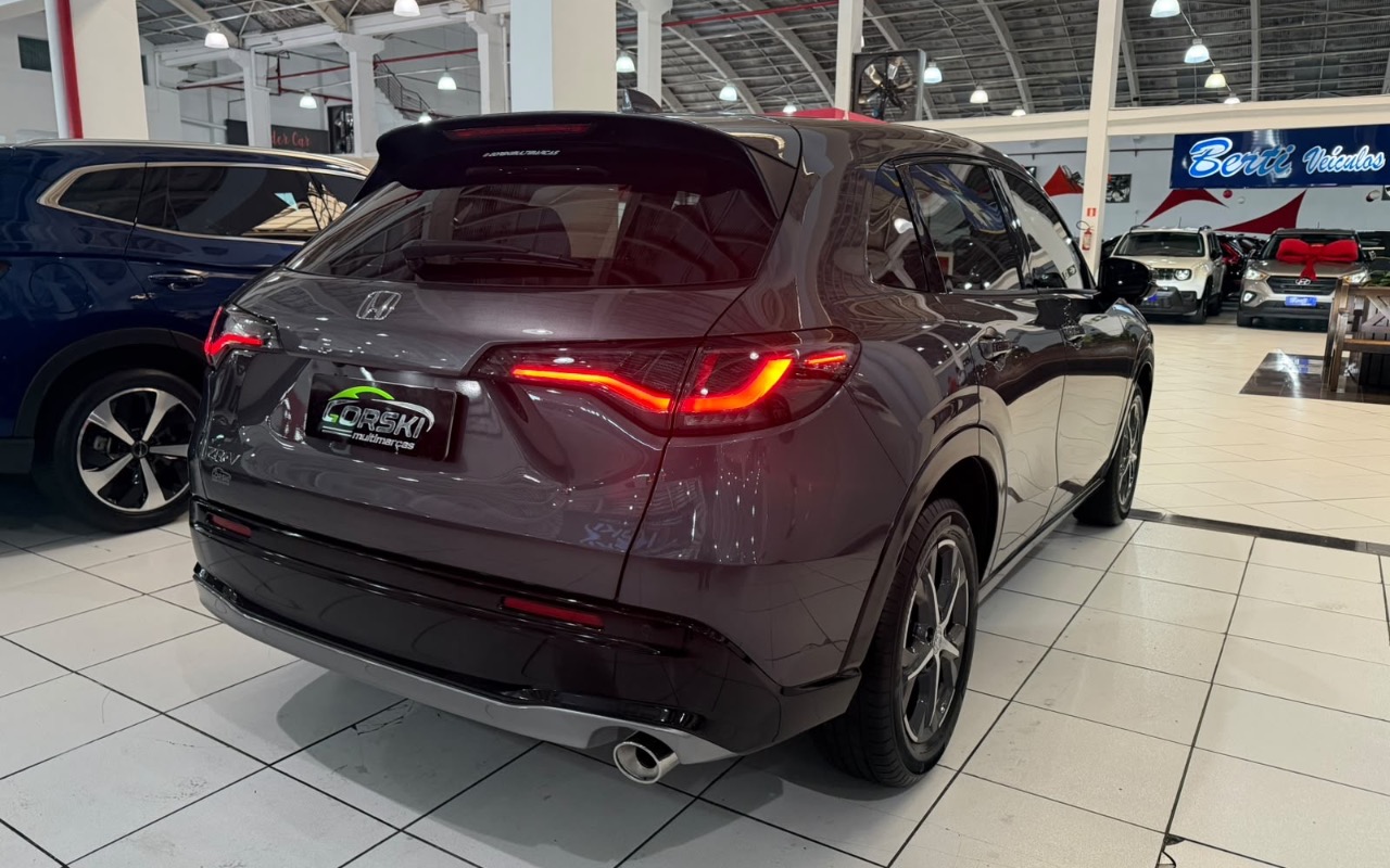 imagem-https://www.socarrao.com.br/sc-vehicle-images-prod/3994379/1789995501553-MGRkMWQ1OTktOGIwZC00ZGQ4LWEzMGQtNjlhN2VkNWYzYjJiLmpwZWc.jpeg