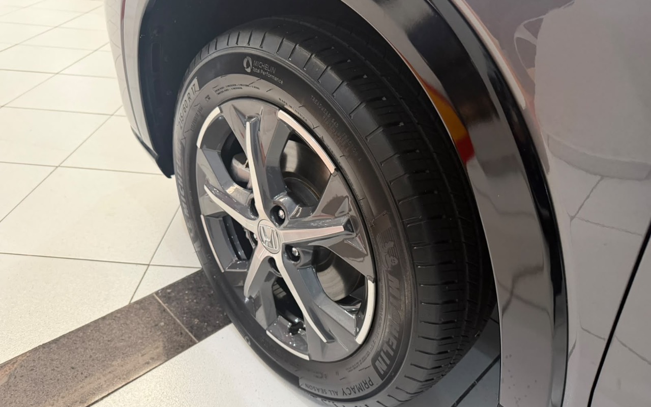 imagem-https://www.socarrao.com.br/sc-vehicle-images-prod/3994379/1789995502315-MDM1YWU4NzEtOTZmYy00NTE1LThkM2YtOTFlN2RlZThkZWI1LmpwZWc.jpeg