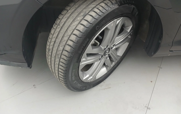 imagem-https://www.socarrao.com.br/sc-vehicle-images-prod/3994463/1789995765360-2_052907.jpg
