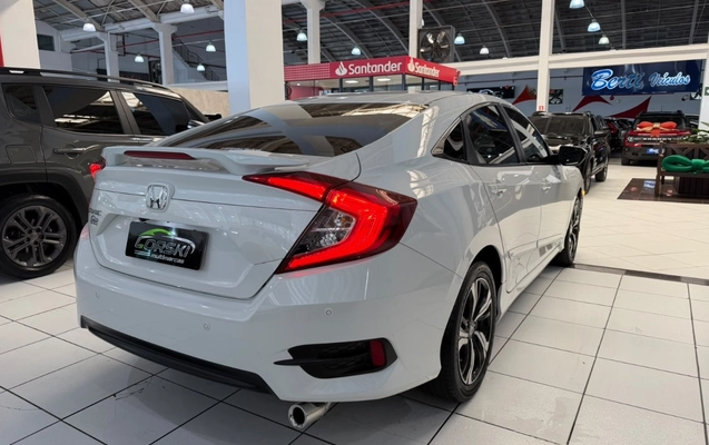 imagem-https://www.socarrao.com.br/sc-vehicle-images-prod/3994475/1789995800851-YjE1NWRmMzktMzQ1OS00ODRkLTg0ZWItNWMzMDRjMmQxMjVjLmpwZWc.jpeg