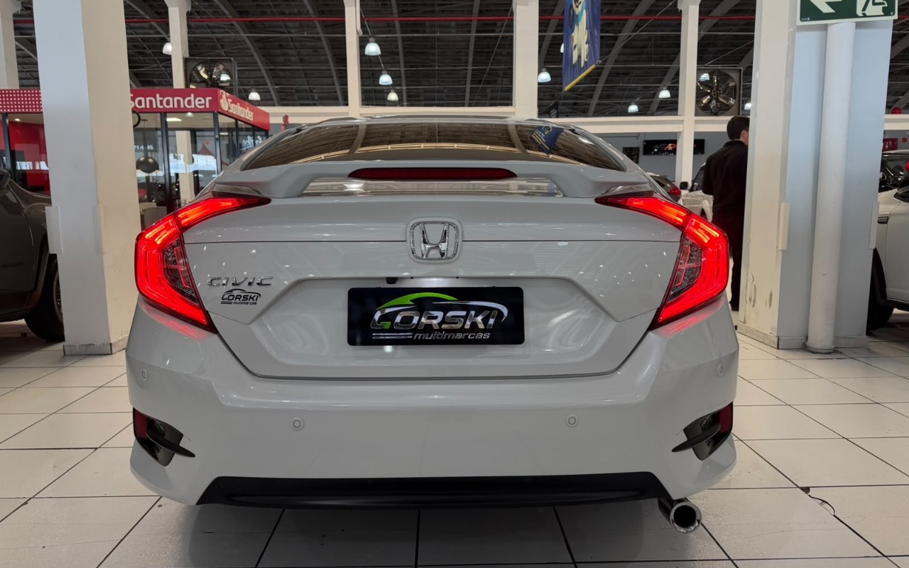 imagem-https://www.socarrao.com.br/sc-vehicle-images-prod/3994475/1789995800965-ZGQwYzU1N2MtMjJiNS00YWEzLThiZGItNzc4MDlhYzk5MjFlLmpwZWc.jpeg