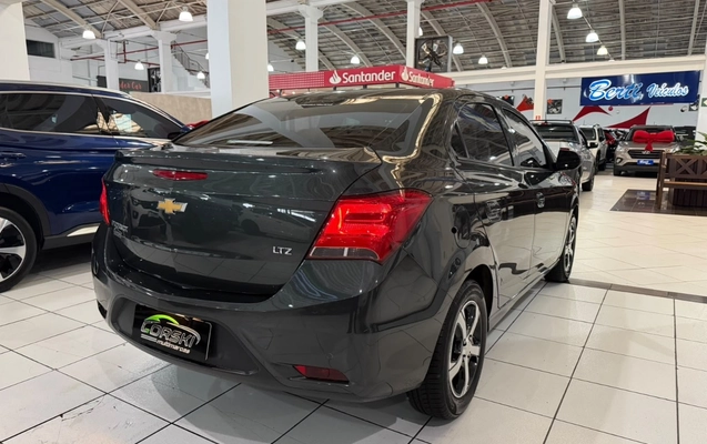 imagem-https://www.socarrao.com.br/sc-vehicle-images-prod/3994537/1789995946309-ZjE0N2VjODEtMGZhNC00ZTE2LWExZjYtNzBjYjkyOTM3OTU5LmpwZWc.jpeg
