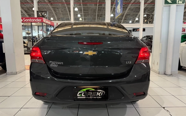 imagem-https://www.socarrao.com.br/sc-vehicle-images-prod/3994537/1789995946408-YWU0ODM0NzItMzI5ZC00MWE0LTljMjktOWY3MjdkNjhjYzU2LmpwZWc.jpeg