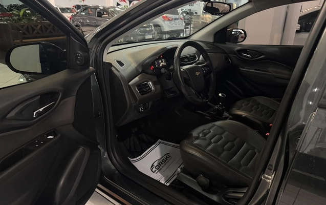 imagem-https://www.socarrao.com.br/sc-vehicle-images-prod/3994537/1789995946546-ZDdhZWRkY2YtOTAxMy00YTZjLTkzYWItOTcyYTJhOTY1N2EwLmpwZWc.jpeg
