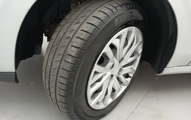 imagem-https://www.socarrao.com.br/sc-vehicle-images-prod/3994601/1789996112947-1_100824.jpg