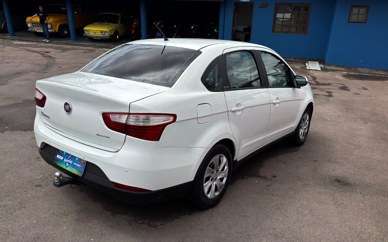 imagem-https://www.socarrao.com.br/sc-vehicle-images-prod/3994784/1789996465868-YWE4YmMwOTUtMzA3Yy00ZDc5LTg2NzgtYWYyMjUzZTUxNTIxLmpwZWc.jpeg