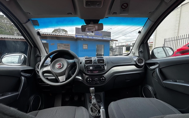 imagem-https://www.socarrao.com.br/sc-vehicle-images-prod/3994784/1789996466344-NjRjNmI4ZjgtMTNiYi00NTRmLTljOWUtYjM3NzI4Zjk1NzdmLmpwZWc.jpeg