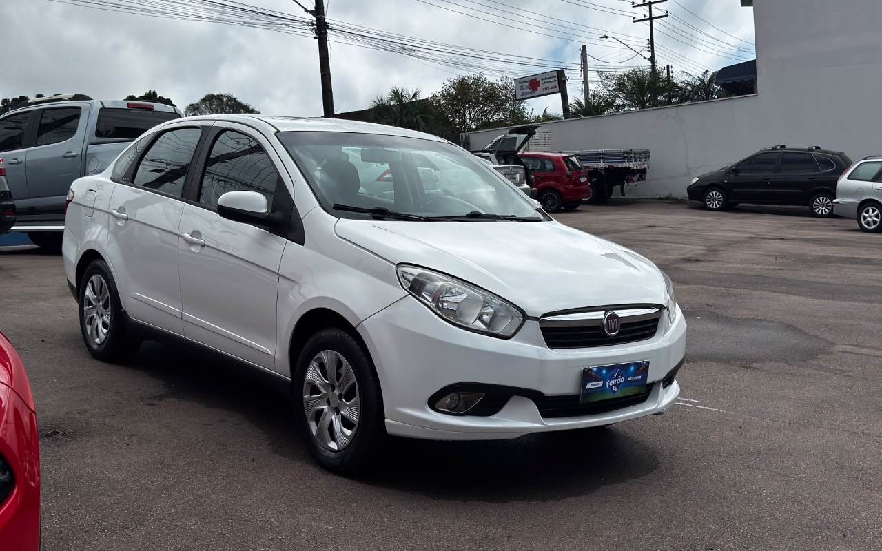 imagem-https://www.socarrao.com.br/sc-vehicle-images-prod/3994784/1789996466421-ZTFmMGJkNzMtMTllNS00OWQ2LThmNGUtYjRjM2RjNWFkYjUyLmpwZWc.jpeg
