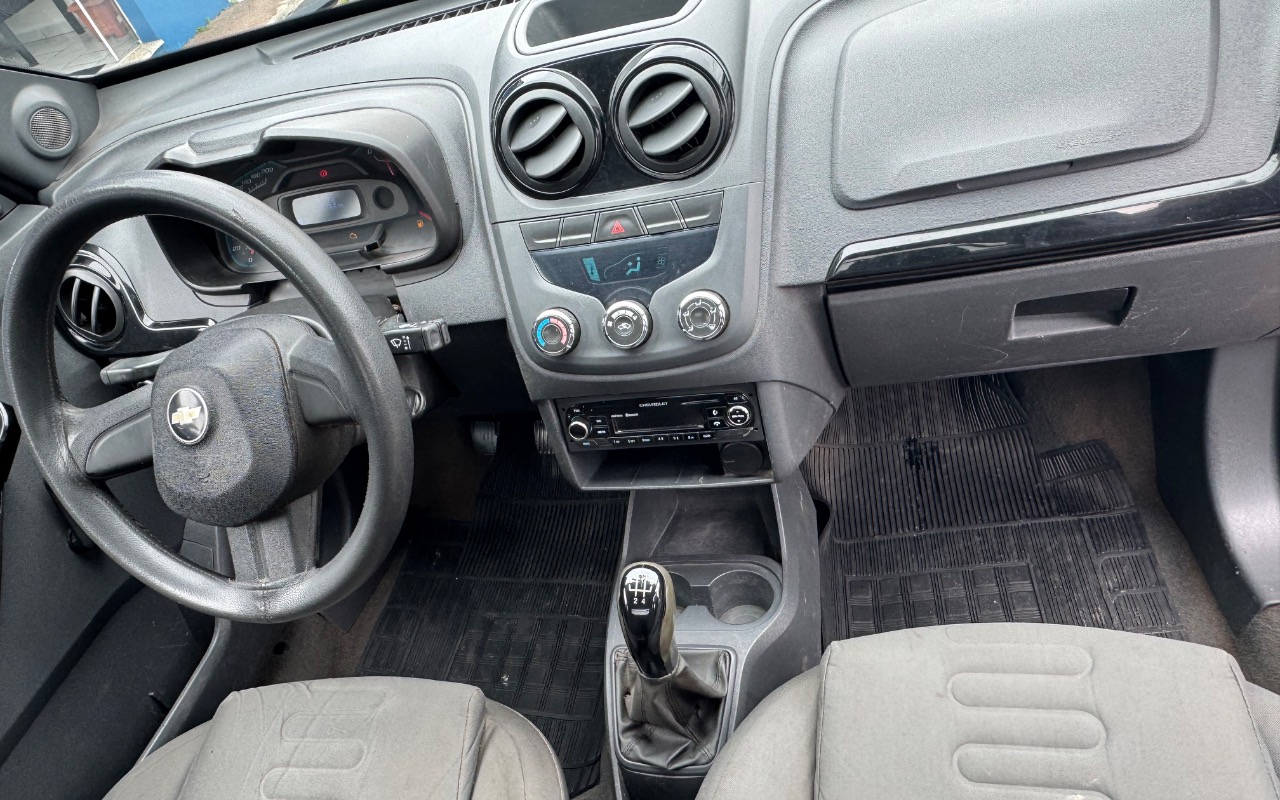 imagem-https://www.socarrao.com.br/sc-vehicle-images-prod/3995266/1789997240731-SU1HXzU4MzkuanBlZw.jpeg