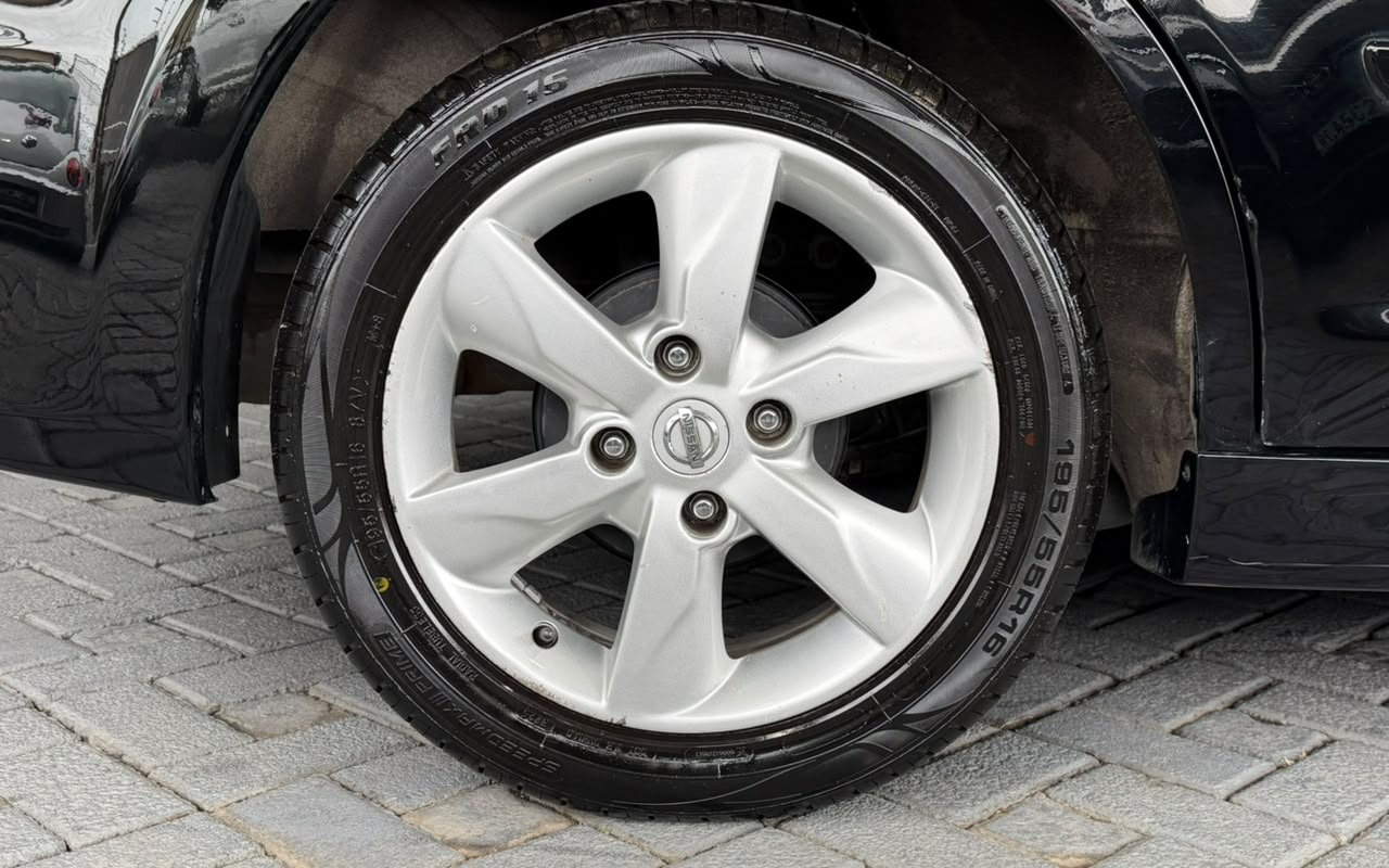 imagem-https://www.socarrao.com.br/sc-vehicle-images-prod/3995270/1789997267428-V2hhdHNBcHAgSW1hZ2UgMjAyNi0wOS0xOSBhdCAxMi4zNy40MC5qcGVn.jpeg