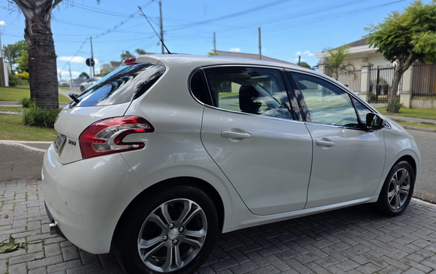 imagem-https://www.socarrao.com.br/sc-vehicle-images-prod/3995503/1789997664196-a82f1943-2eda-4d54-b3f0-b9173be57367.jpeg