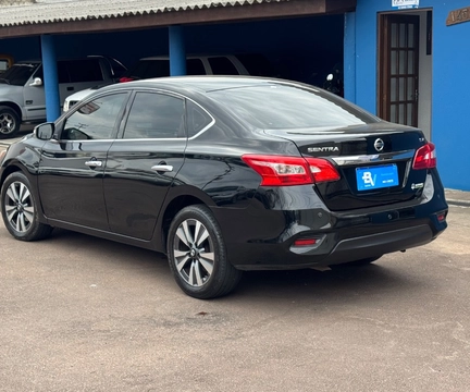 Nissan Sentra 2017 Preto — foto 1 de 3