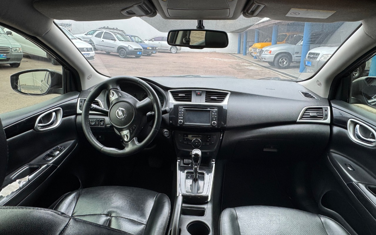imagem-https://www.socarrao.com.br/sc-vehicle-images-prod/3995654/1789998056765-SU1HXzU2MjguanBlZw.jpeg