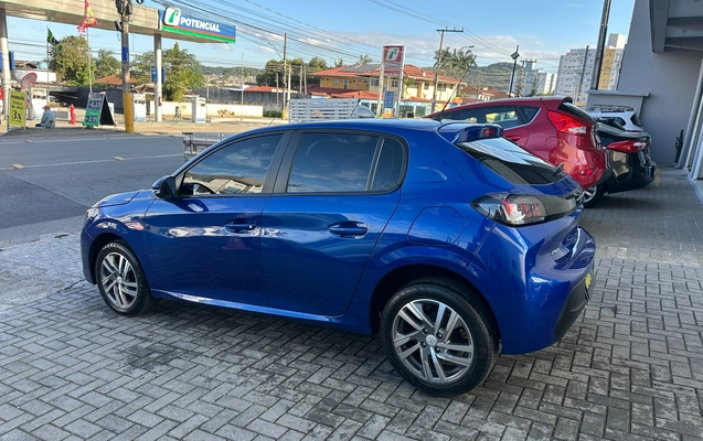 imagem-https://www.socarrao.com.br/sc-vehicle-images-prod/3995698/1789998159585-6503af95-1b85-4f2b-b1ca-0bf3bd82875c.jpeg
