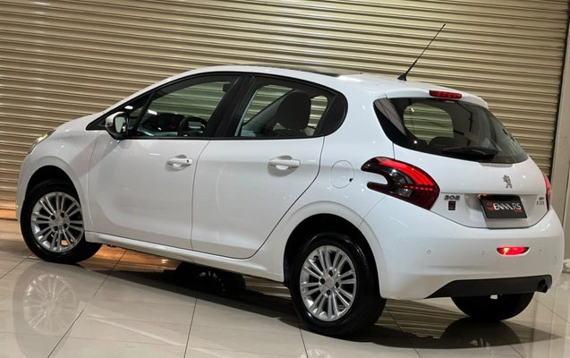 imagem-https://www.socarrao.com.br/sc-vehicle-images-prod/3995723/1789998205503-SV4ZA7nNFSEuSm4Y5vbbsAwFH3AR722H.jpg