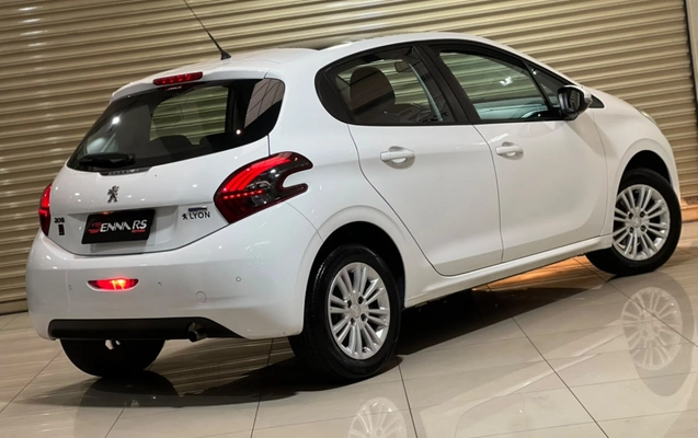 imagem-https://www.socarrao.com.br/sc-vehicle-images-prod/3995723/1789998205503-aFIzzhqKRQ06p6xOdJngTDrntmS3EkIk.jpg