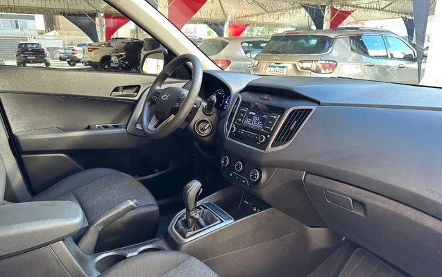 imagem-https://www.socarrao.com.br/sc-vehicle-images-prod/3995740/1789998222177-MDQ5ZDZkZDctMzhhMS00MDUxLWEzZmYtYWE4ZDNjY2I1ZWU0LmpwZWc.jpeg