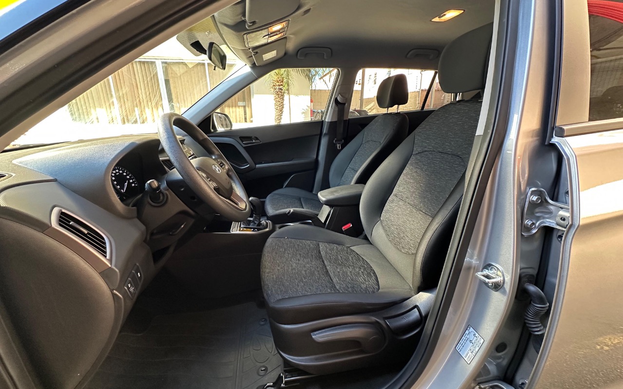 imagem-https://www.socarrao.com.br/sc-vehicle-images-prod/3995740/1789998222328-YWE0NzQyY2EtMWRhMy00YmZlLWFmMTUtZDJhZWUxYmYzZWVlLmpwZWc.jpeg