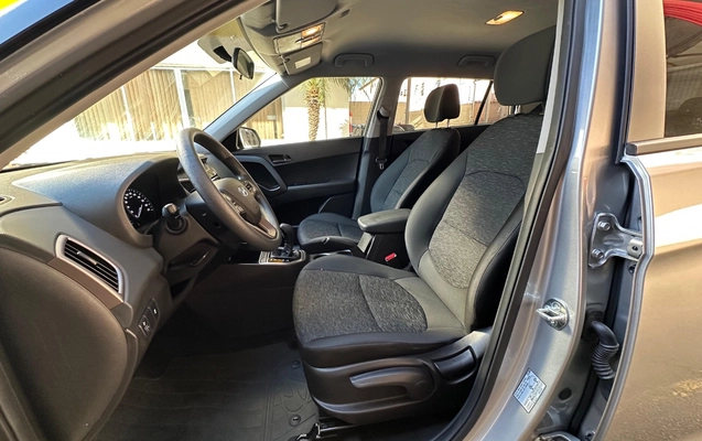 imagem-https://www.socarrao.com.br/sc-vehicle-images-prod/3995740/1789998222328-YWE0NzQyY2EtMWRhMy00YmZlLWFmMTUtZDJhZWUxYmYzZWVlLmpwZWc.jpeg
