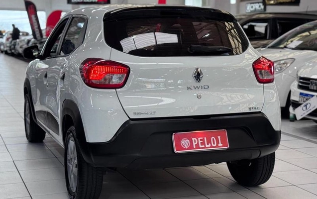imagem-https://www.socarrao.com.br/sc-vehicle-images-prod/3995752/1790438411857-8492680_6_B_560c783c0b.jpeg