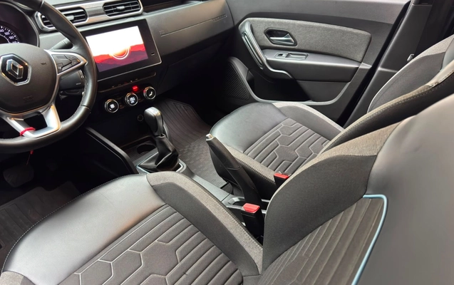 imagem-https://www.socarrao.com.br/sc-vehicle-images-prod/3995986/1789998673345-ZTg4ZDhkMDAtYTcxMS00ZGY1LThkYTQtZGU4NWRhZDliNDJkLmpwZWc.jpeg
