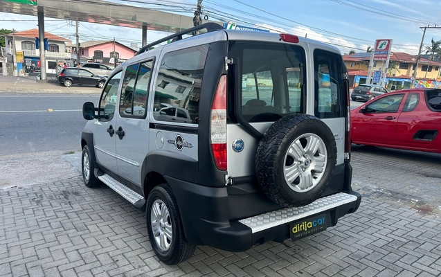 imagem-https://www.socarrao.com.br/sc-vehicle-images-prod/3996019/1789998727293-d83476ca-1d2d-4f30-ace1-e1cd4b9f70fb.jpeg
