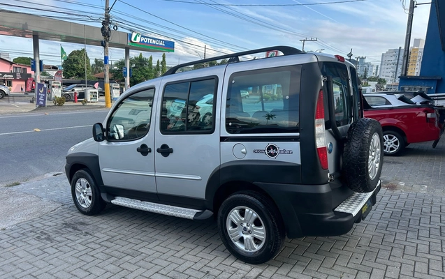 imagem-https://www.socarrao.com.br/sc-vehicle-images-prod/3996019/1789998727294-8a7dd183-8fb9-49cf-bdbb-72f0bb9ad9b3.jpeg