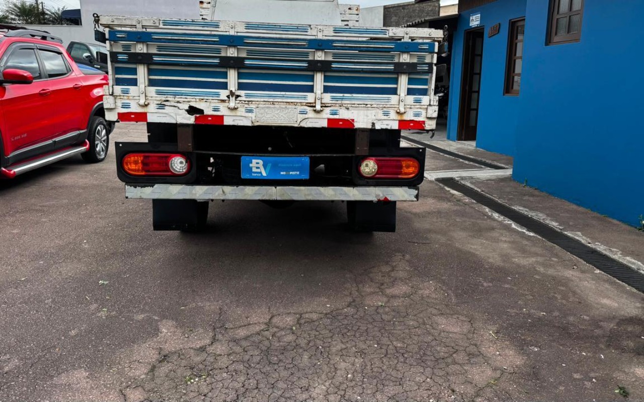 imagem-https://www.socarrao.com.br/sc-vehicle-images-prod/3996034/1789998818983-V2hhdHNBcHAgSW1hZ2UgMjAyNi0wOS0yMSBhdCAxMC40NC40NCAoMikuanBlZw.jpeg