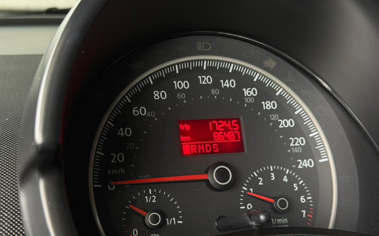 imagem-https://www.socarrao.com.br/sc-vehicle-images-prod/3996140/1789998980820-V2hhdHNBcHAgSW1hZ2UgMjAyNi0wOS0xOSBhdCAxMi4xMC4zMi5qcGVn.jpeg