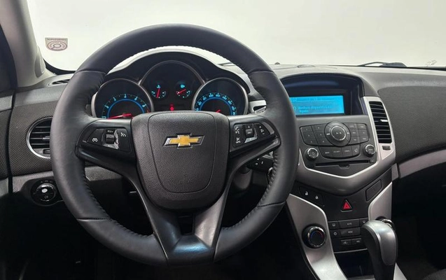 imagem-https://www.socarrao.com.br/sc-vehicle-images-prod/3996226/1789999111366-8479889_4_B_832aa3530b.jpeg