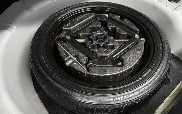 imagem-https://www.socarrao.com.br/sc-vehicle-images-prod/3996226/1789999111378-8479889_5_B_896374f440.jpeg
