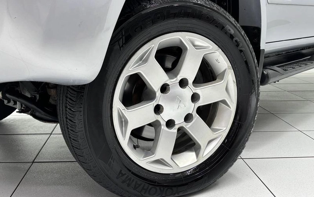 imagem-https://www.socarrao.com.br/sc-vehicle-images-prod/3996227/1790076310825-8488797_5_B_1523d2e059.jpeg